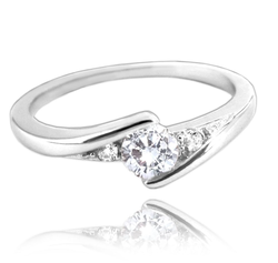 MINET Elegantní stříbrný prsten s bílými zirkony